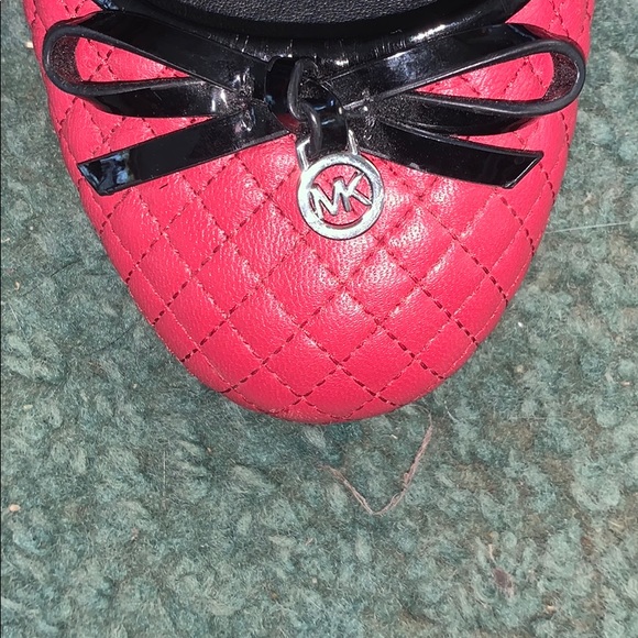 Red and Black Michael Kors flats - Picture 2 of 3